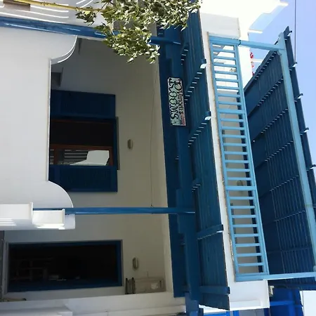 στούντιος βαγγέλης