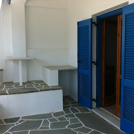 στούντιος βαγγέλης